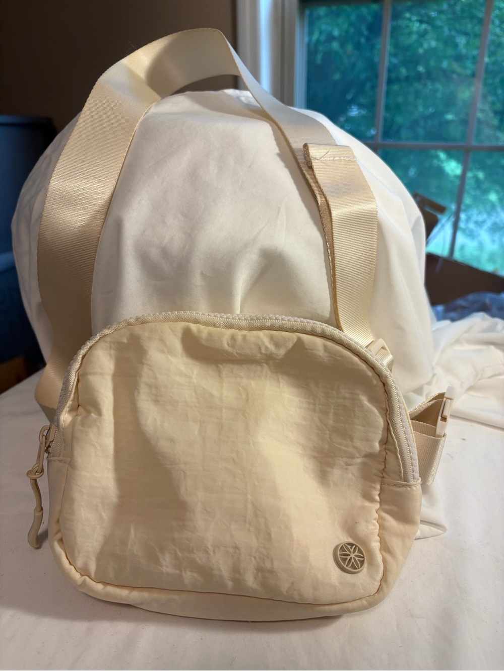 GAIAM Cream Sidekick Waist Pack w/ Adjustable Straps